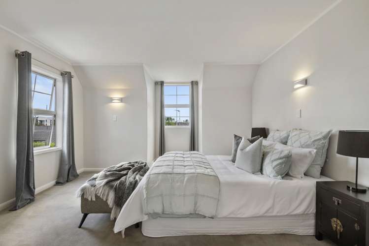 2/15 Saltburn Road Milford_12