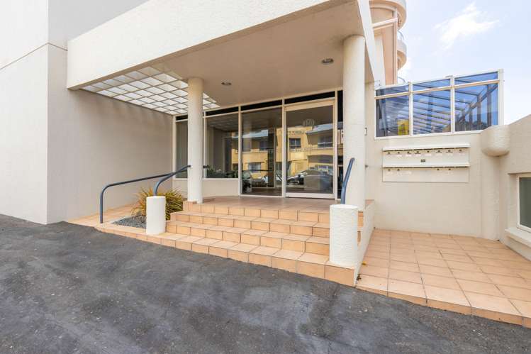 1A/120 St Aubyn Street City Centre_22