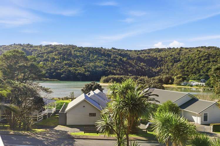 15B Waiwera Road Waiwera_16