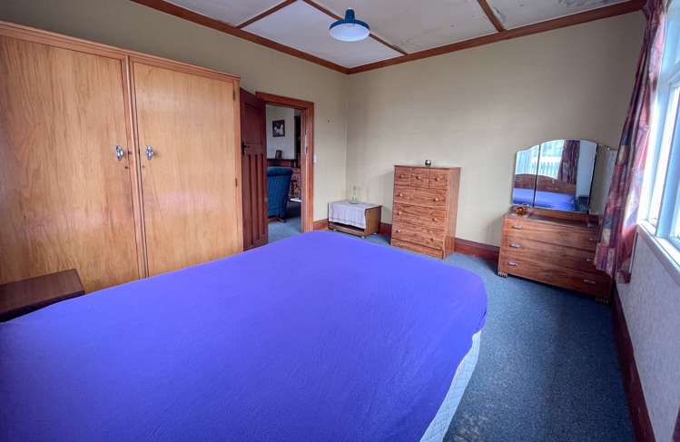 26 High Street West Nightcaps_6