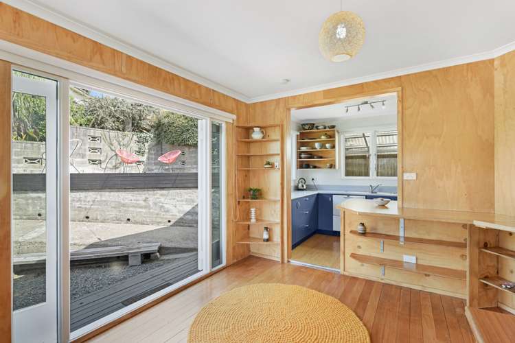 64 Montreal Road Toi Toi_4