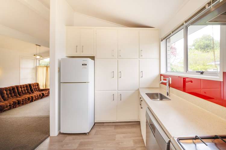 7 Saturn Crescent Milson_6