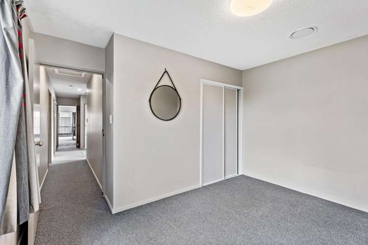 21 Dufek Crescent Wigram_8