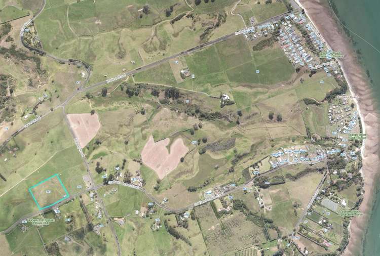 347 Grahams Beach Road Awhitu_12