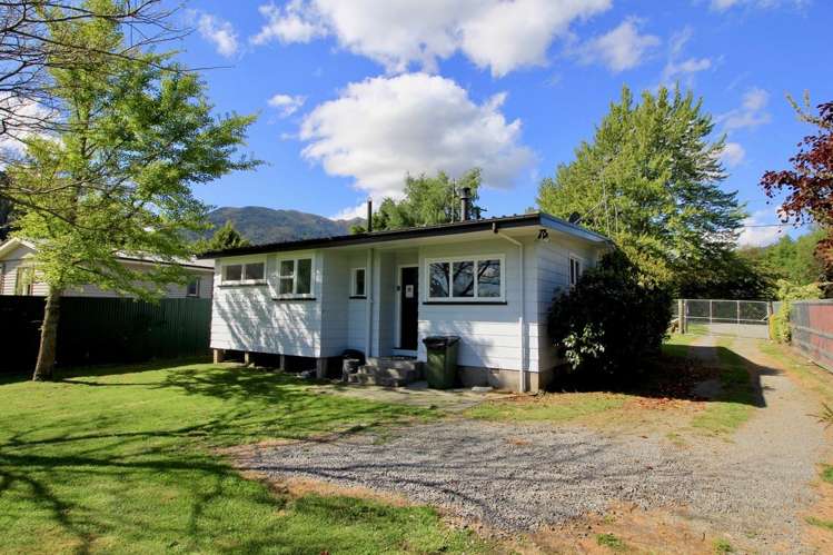 4 Bristol Street Hanmer Springs_3