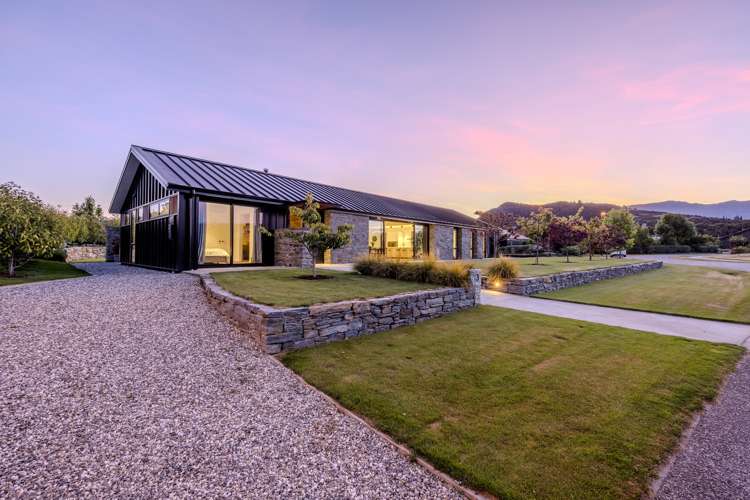 3 Hikuwai Drive Albert Town_29