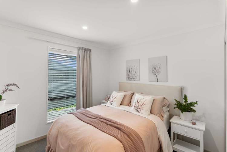 73 Oaks Drive Lincoln_14