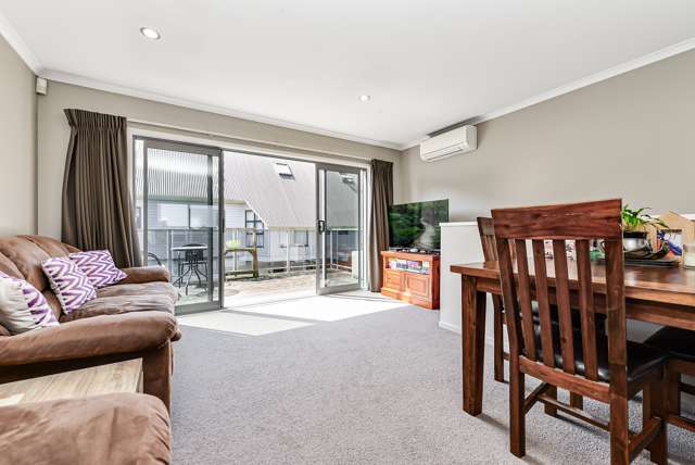 2/10 Dowding Street Melville_4