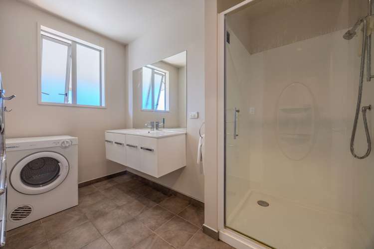 12a Alpha Close Wanaka_10