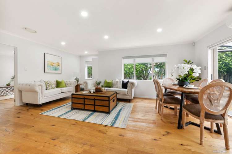 2 Baltersan Drive Flat Bush_5