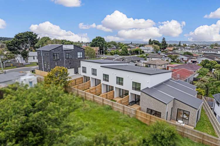 9/16 Russell Road Manurewa_13