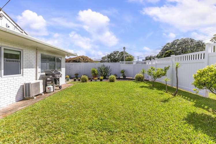 55 Matipo Road Te Atatu Peninsula_30