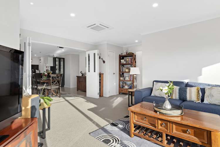 14 Aurora Avenue Welcome Bay_24