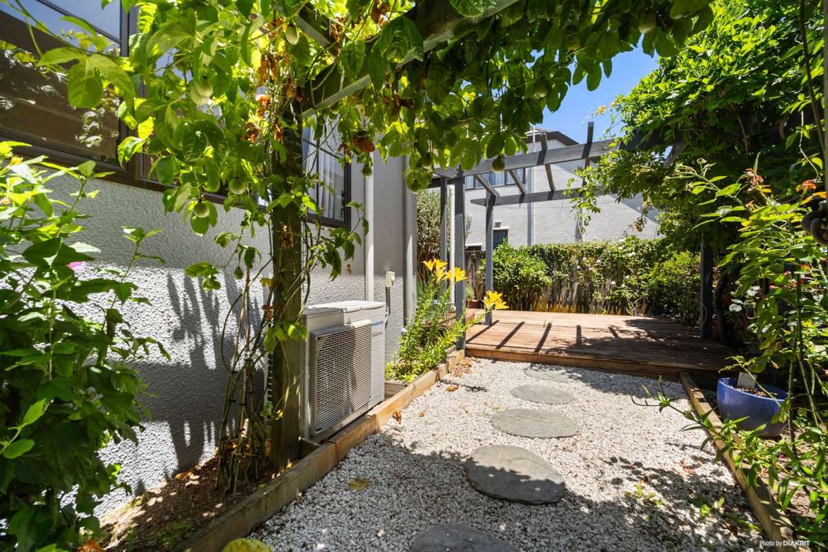 2/95 Michaels Avenue_3