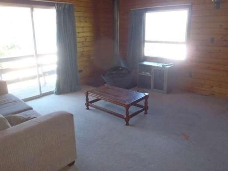 16 Williams Street Fernhill/Sunshine Bay_7