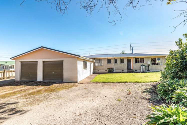 12 & 12A Swinbourne Street Waverley South Taranaki Houses for