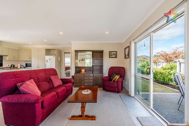 37 Woodland Mews Wainuiomata_10