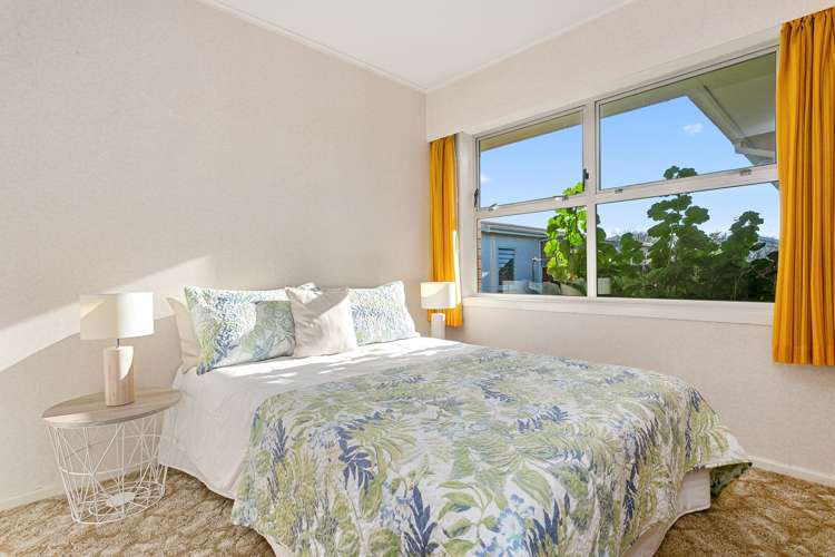 8 Woodstock Crescent Leamington_11