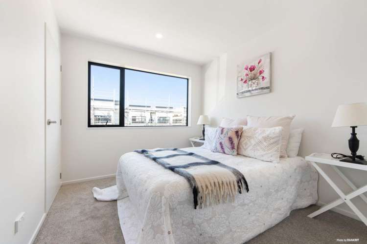 32 Kiato Lane Flat Bush_3