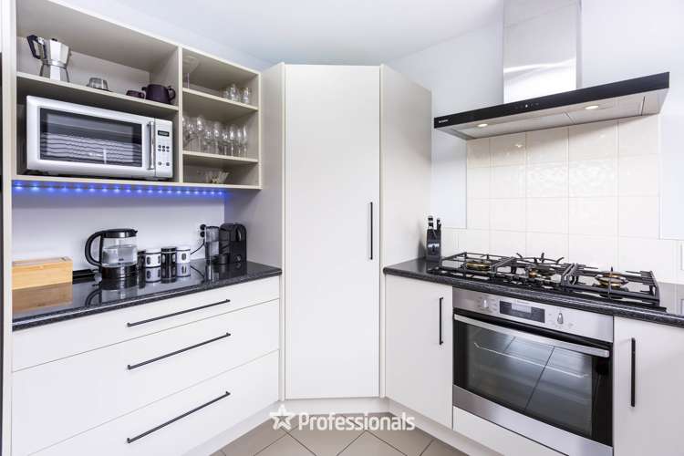 16 Mcewen Crescent Riverstone Terraces_7