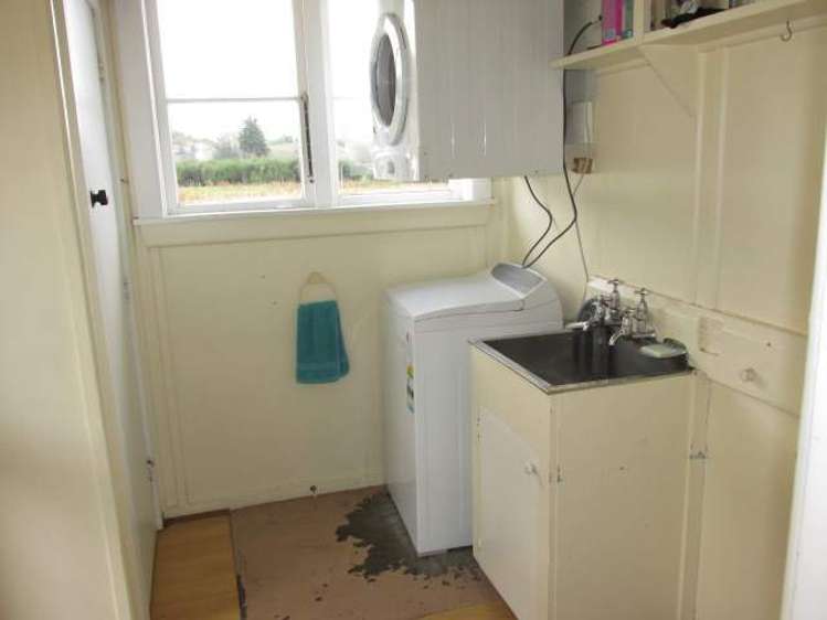 14 Conlon Street Reefton_8