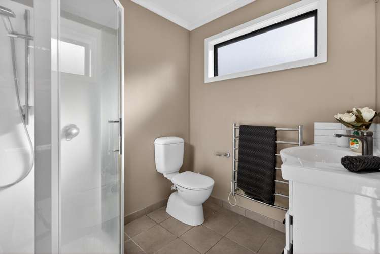 12 Meadowbank Drive Belmont_14