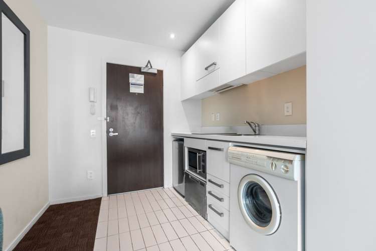 2204/10 Waterloo Quadrant 10015_1