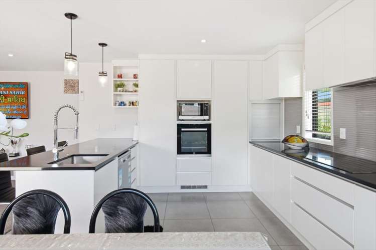 1 Gisborne Road Te Puke_12