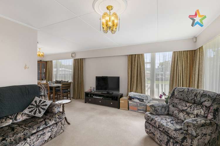 8 Reading Street Wainuiomata_5