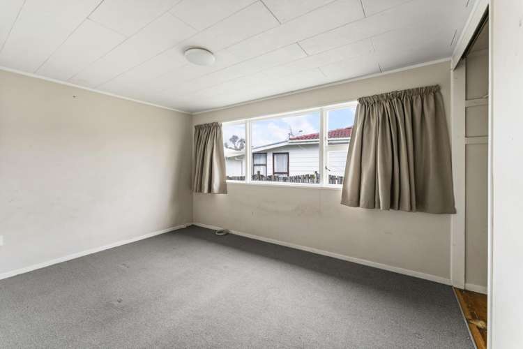 134 Mahia Road Wattle Downs_9