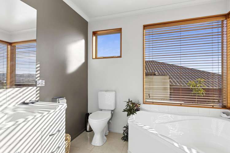 38 Ballard Drive Stoke_11