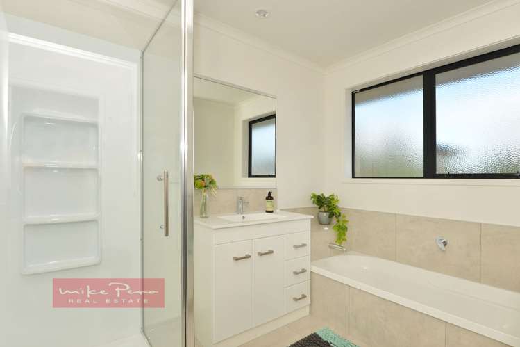 9 Rolling Stone Rise Tikipunga_11