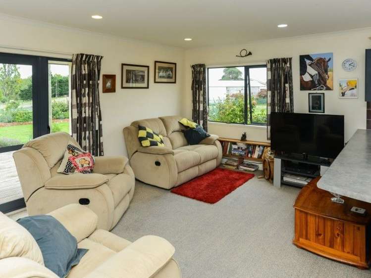 217 Racecourse Road Waipawa_4