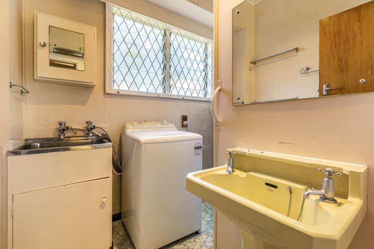 10 Awanui Street Birkenhead_11