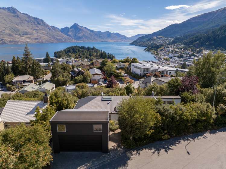 8 Poole Lane Queenstown_5
