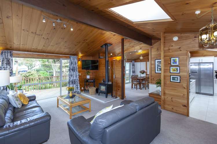 15 Tiromoana Road Raumati South_8