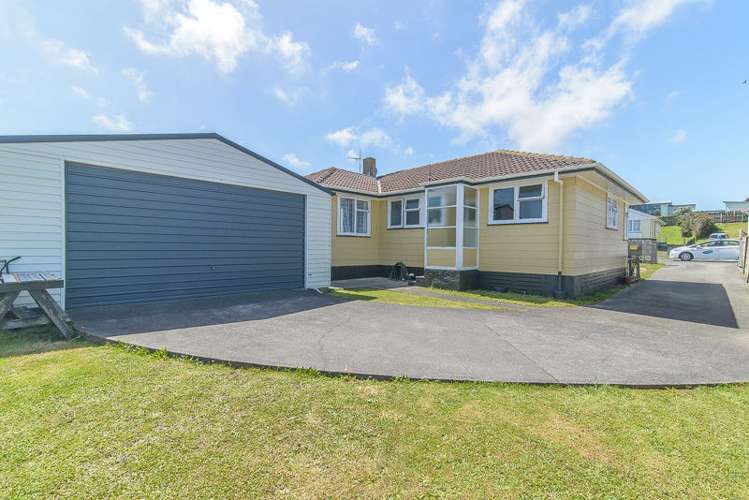 363 Warspite Avenue Waitangirua_6