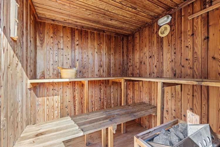 21 Muritai Terrace Mount Pleasant_18