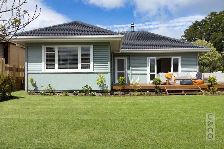 29 Cambridge Road Riverhead_55