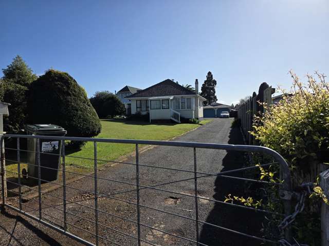 Cute and Comfortable 2 Bed Home