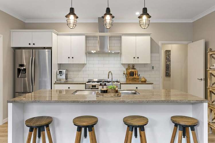 15 Colonial Drive Silverdale_10