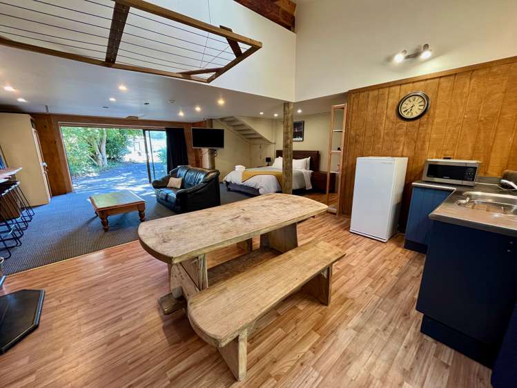 98 Clyde Saint (State Highway 49) Ohakune_16