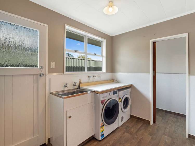 4 Sandstrom Grove Feilding_23