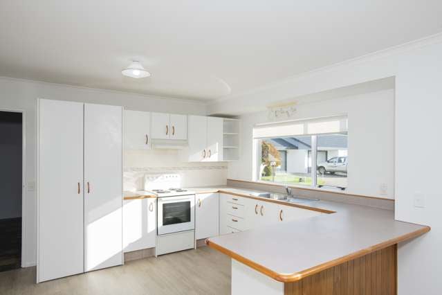 5/690 Gladstone Road Te Hapara_2