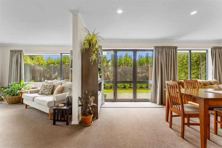 8 Ngawhatu Road Stoke_21