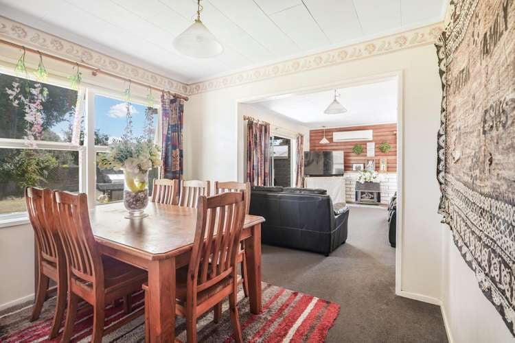65 Resthill Crescent Glenview_0