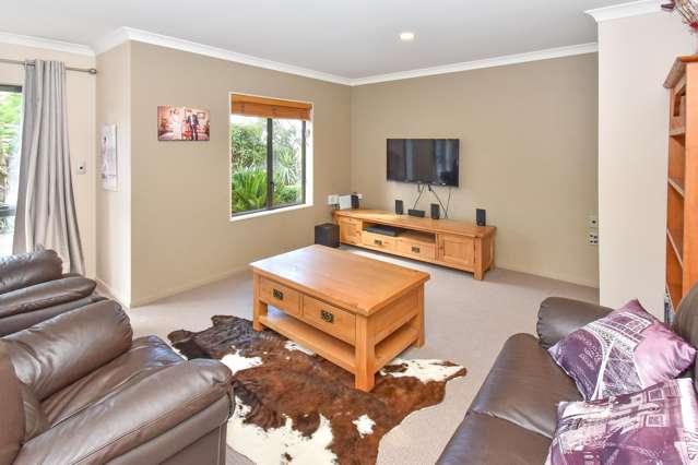 26 Norm Pellow Drive Manurewa_4