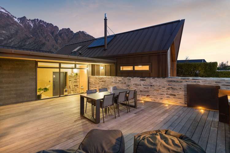 39 Mcadam Drive Jacks Point_24