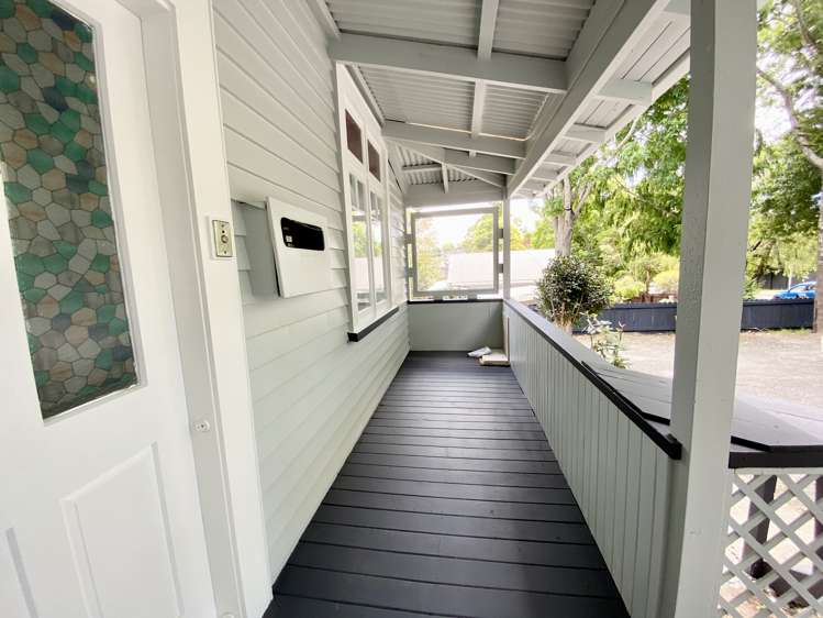 13 Captain Scott Road Glen Eden_16