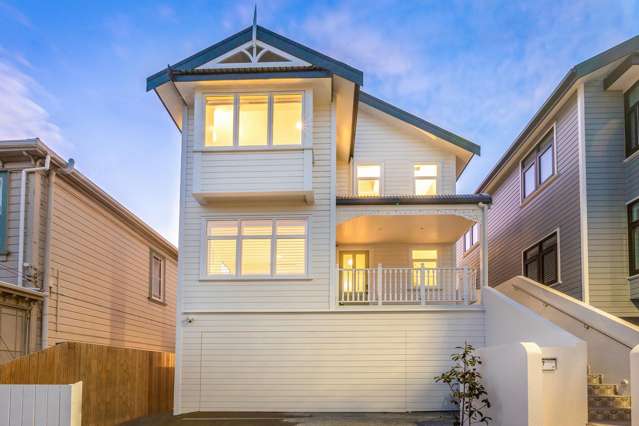 ARCHITECTURAL ELEGANCE MEETS MODERN LIVING